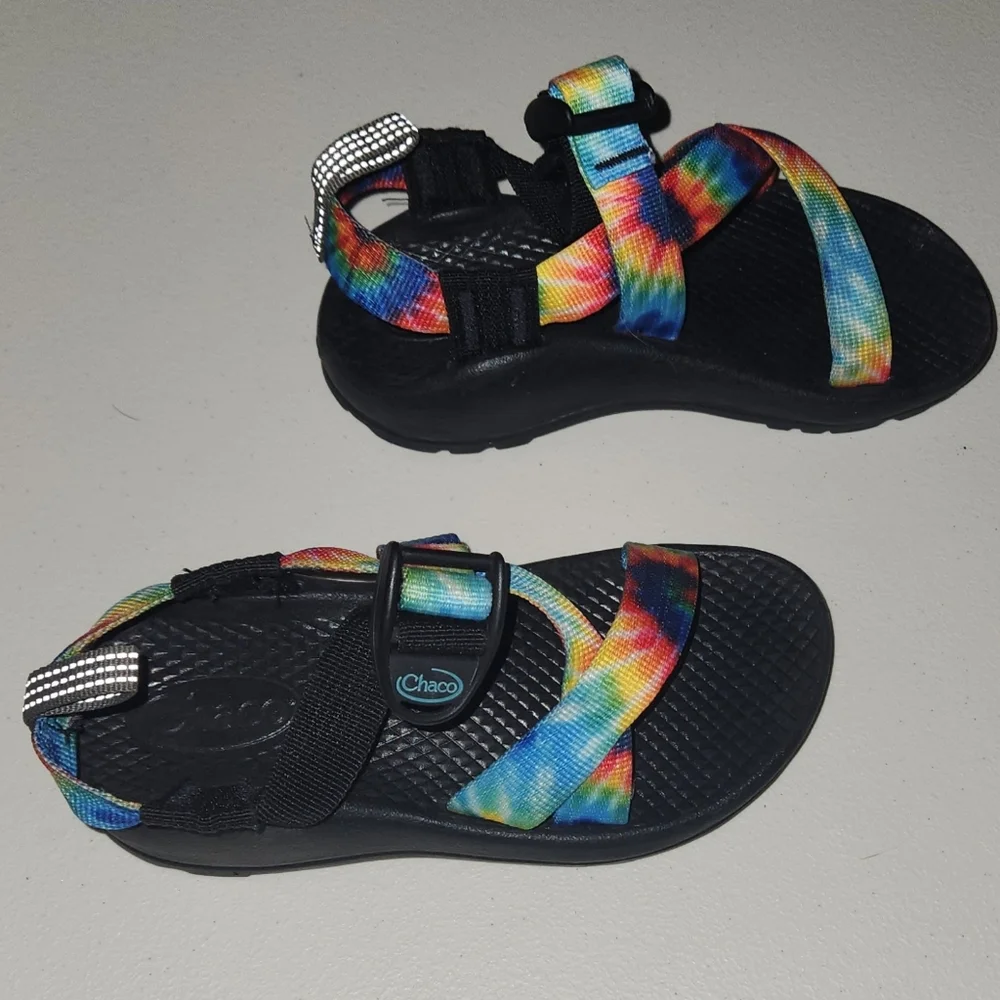 Chaco Kids' Z/1 EcoTread Sandal In A Rainbow Tie-Dye Pattern Size 11T - Picture 2 of 5